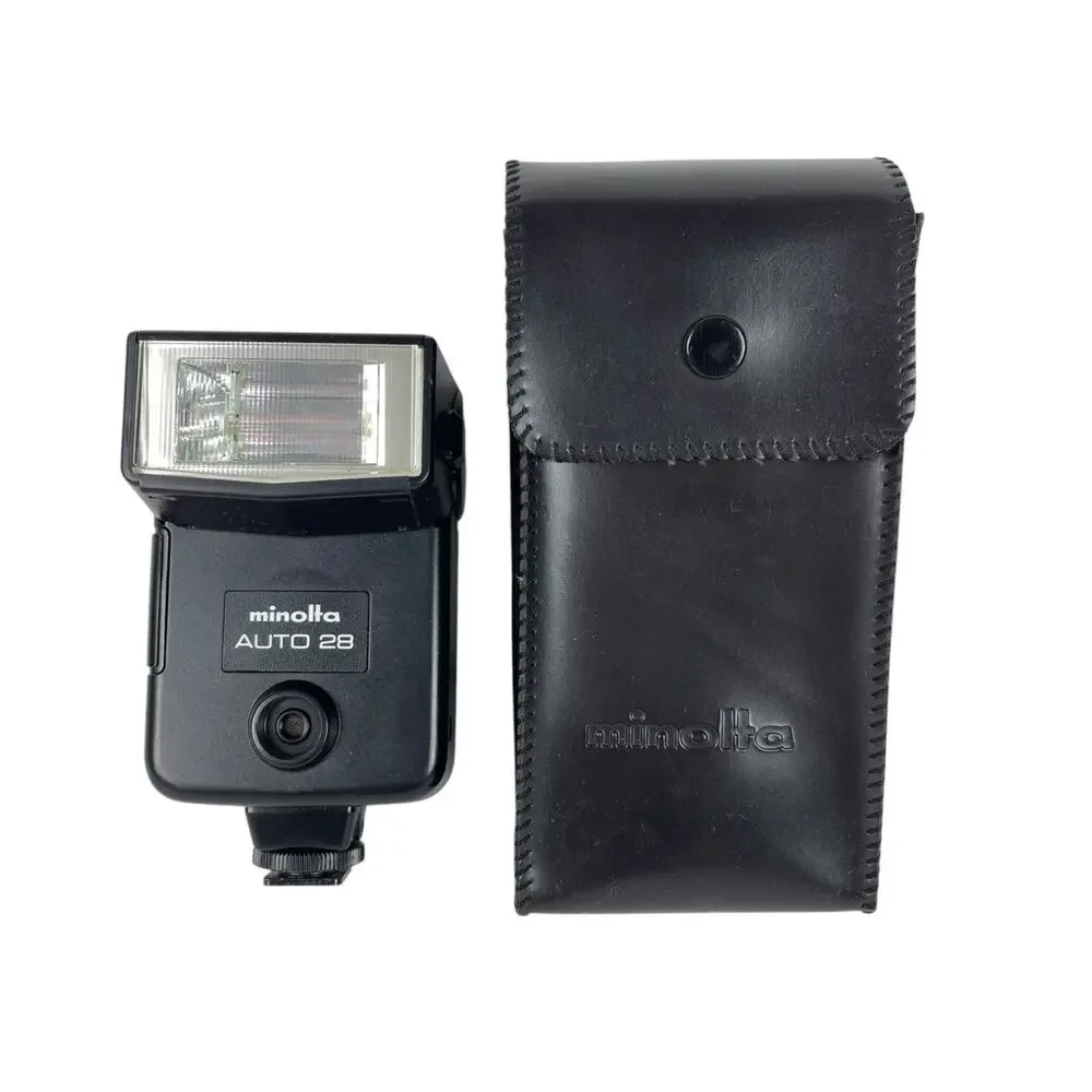 Vintage Minolta Auto 28 Camera Flash Speedlight with Case Made in Japan - WORKS!